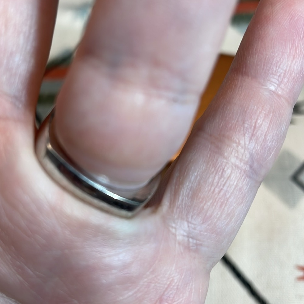 Tycoon ring in heavy 925 sterling with European shank. Gorgeous and heavy. sz 8 - Picture 2 of 7